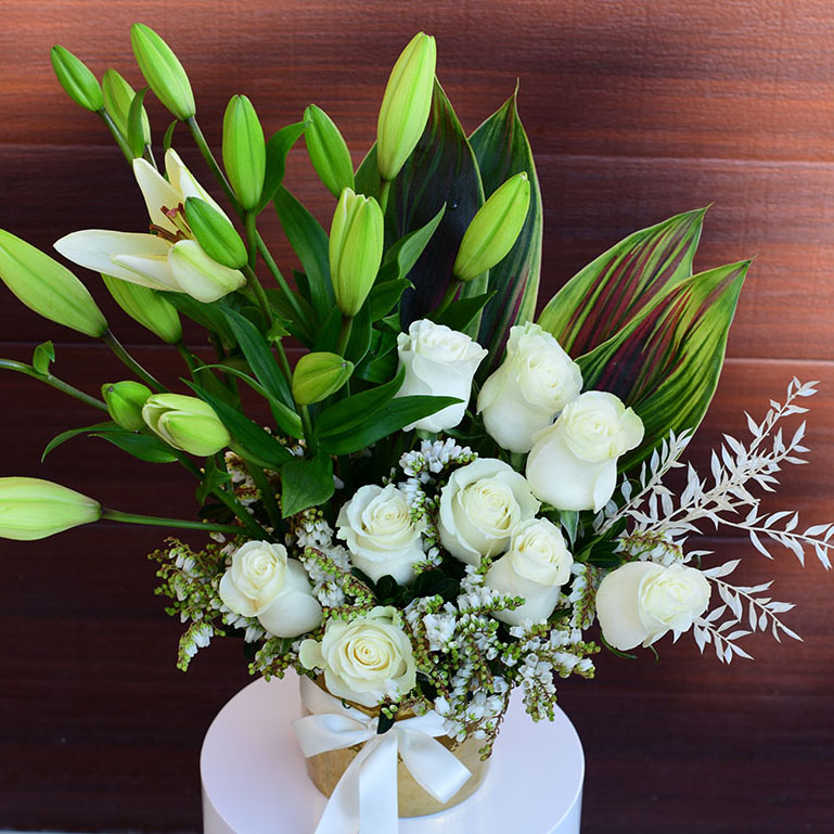 White & Greens - Flower Delivery Sydney