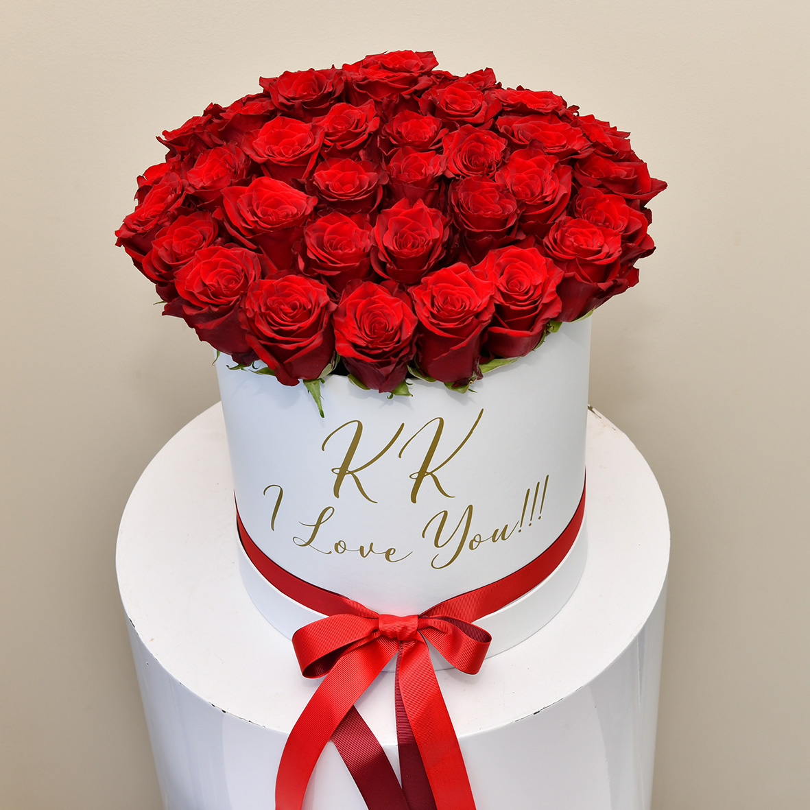 Shop for Valentine's Day flowers delivered in Sydney CBD. Surprise your sweetheart with a bouquet of fresh blooms. Order now for fast and reliable delivery!