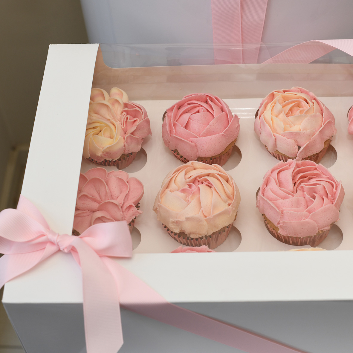 Floral Cupcakes Gift Box
