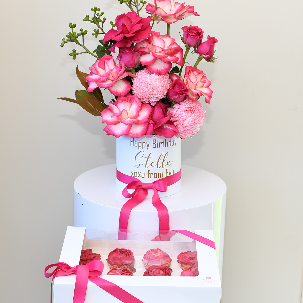 Sweet Cupcakes & Bloom Box